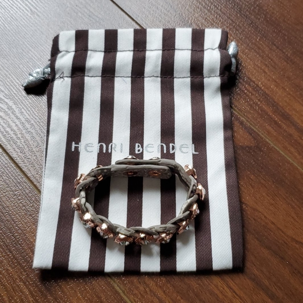 Leather bracelet